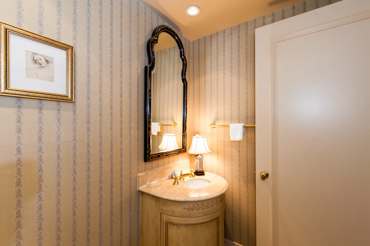 Powder Room