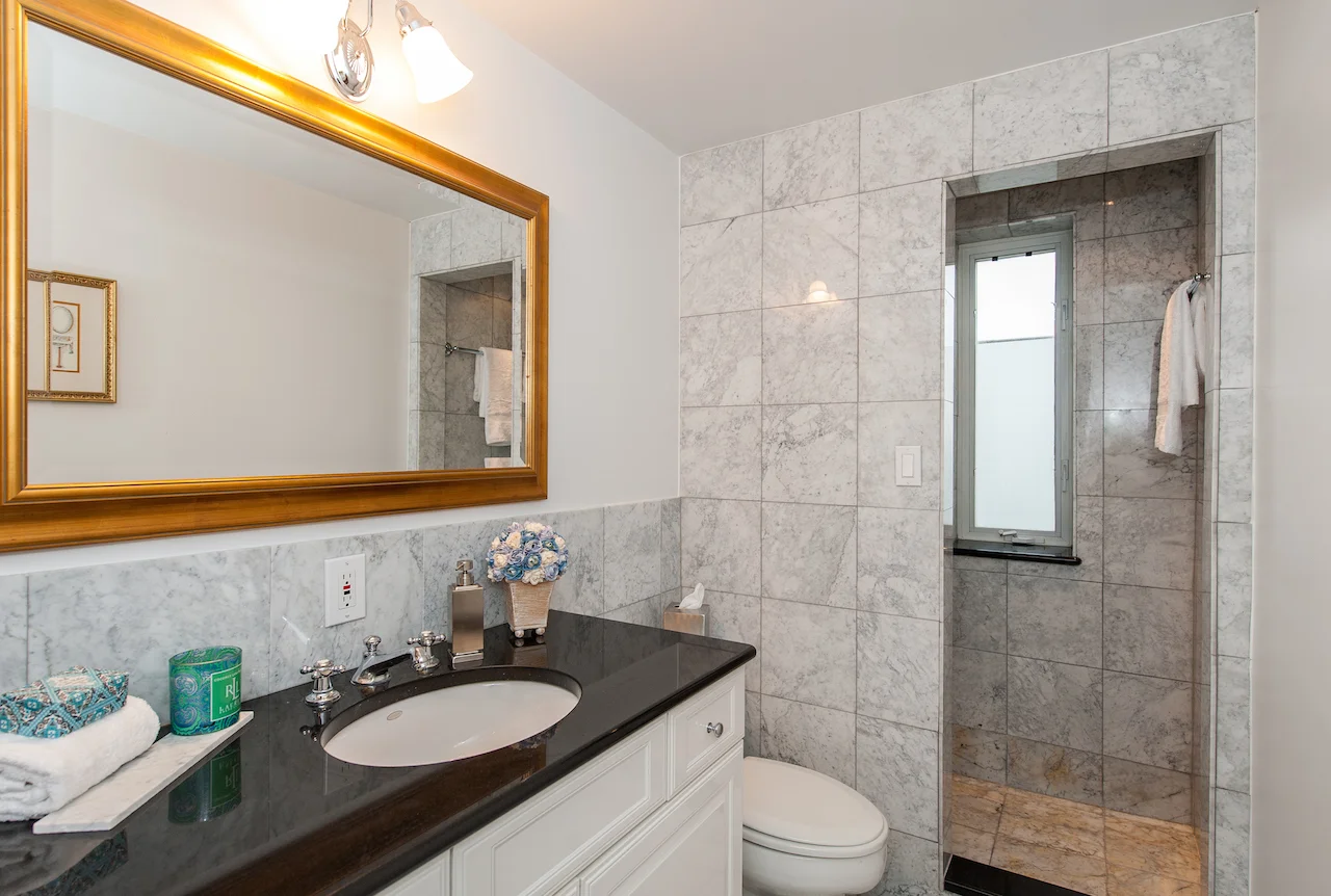 Hall Full Bathroom