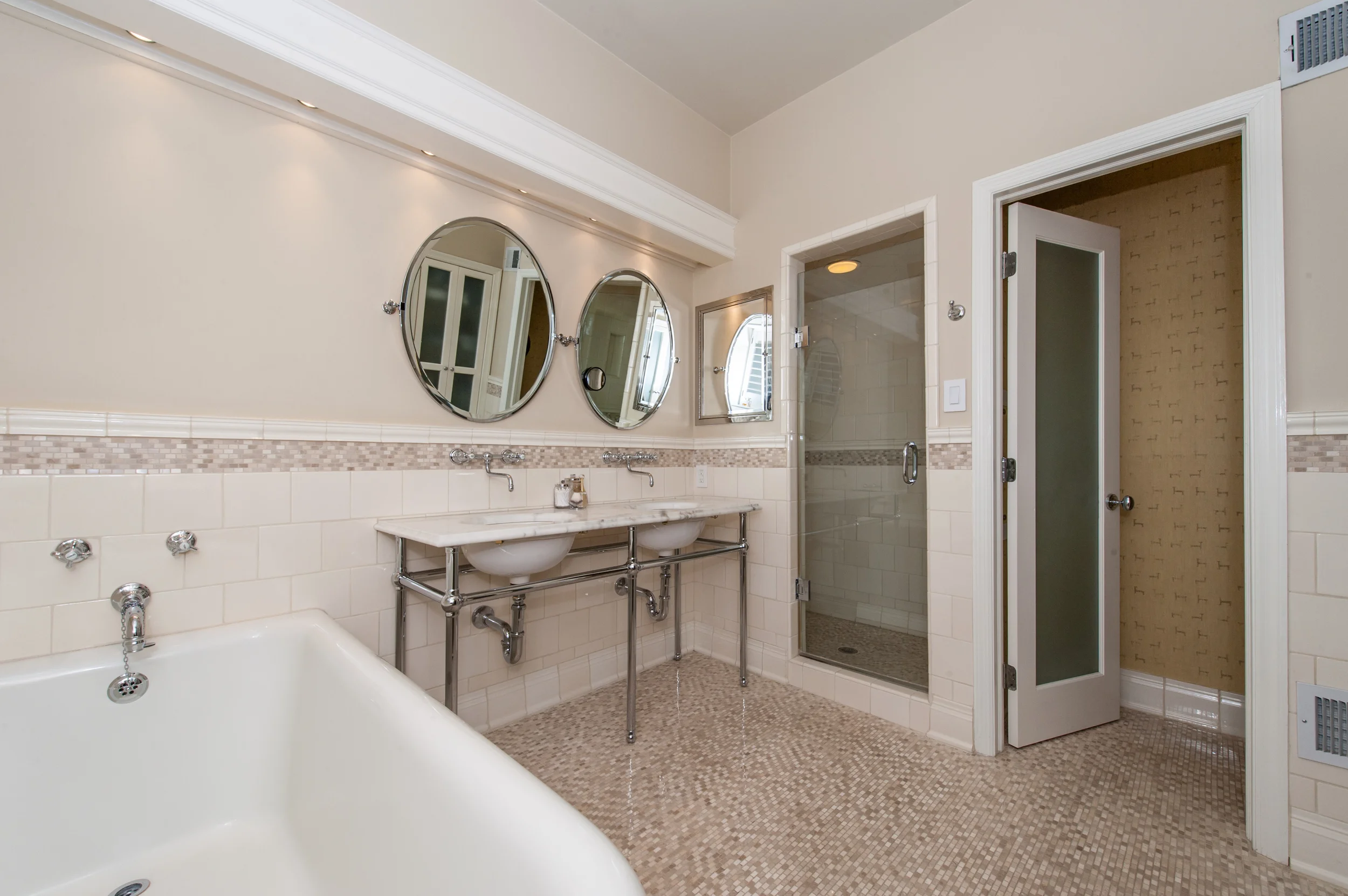 En Suite Master Bathroom with Radiant Heated Floors