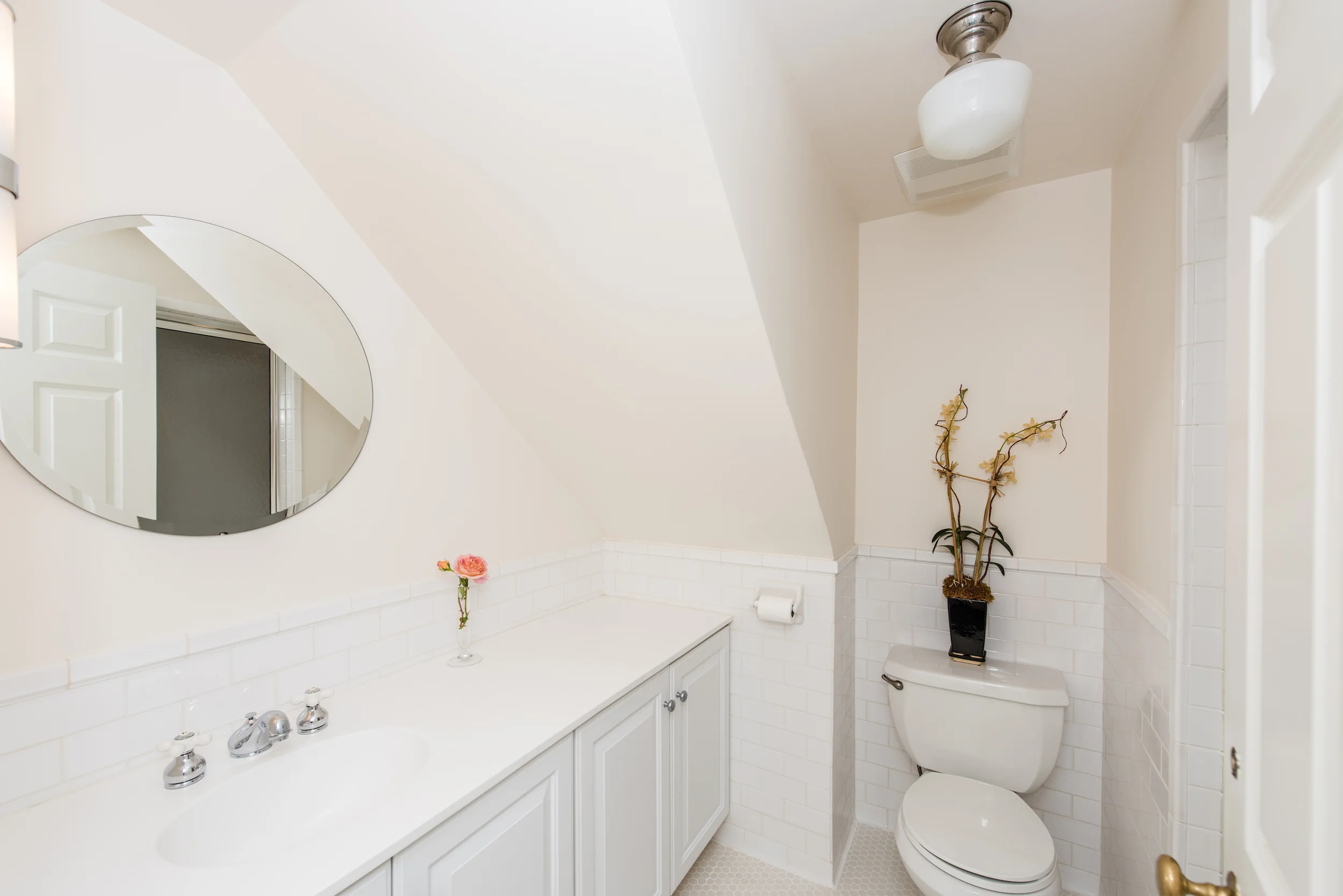 Hall Full Bathroom with Steam Shower