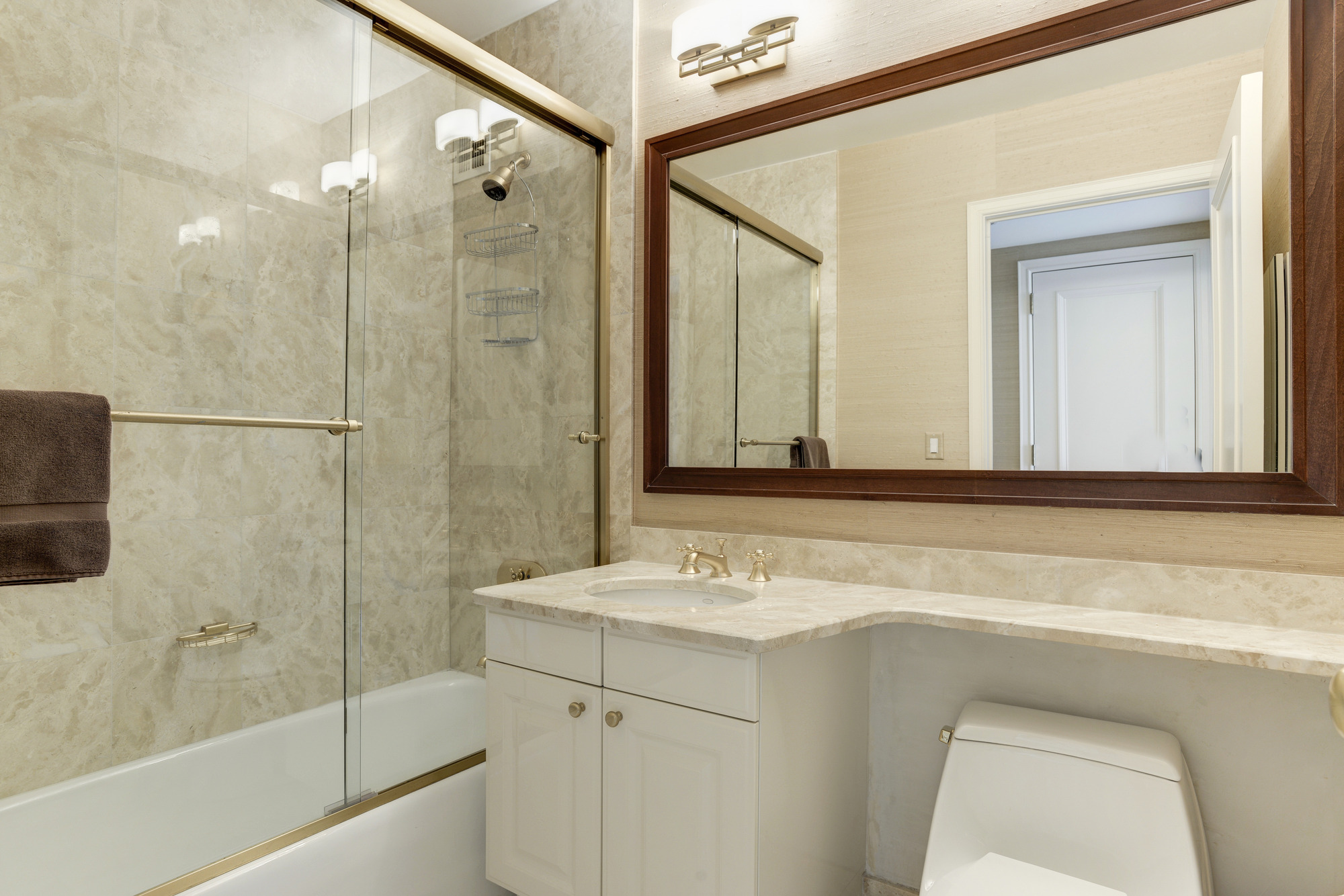 Bedroom Three En Suite Bathroom