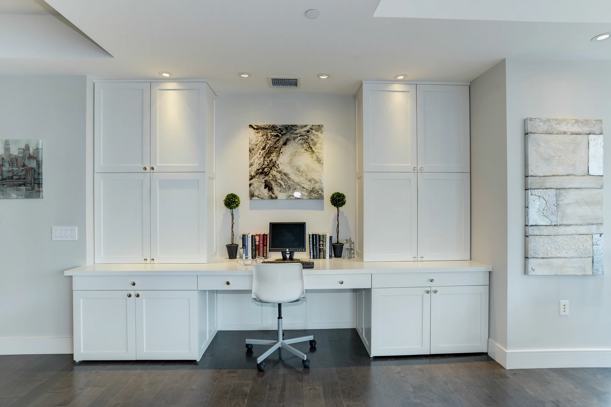 Built-in Desk