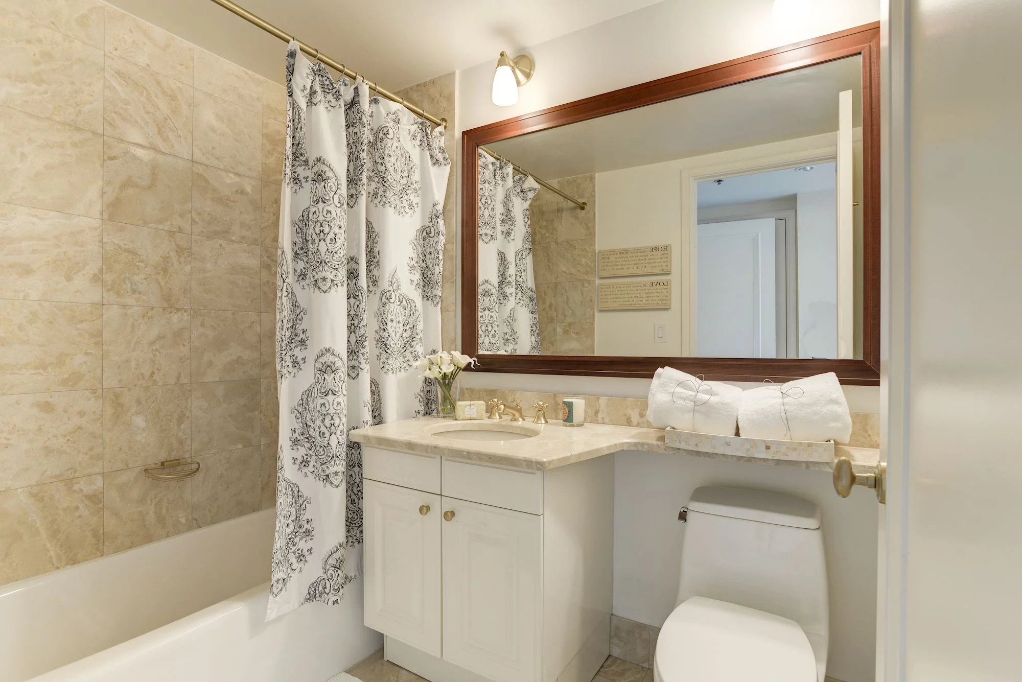 En Suite Bathroom