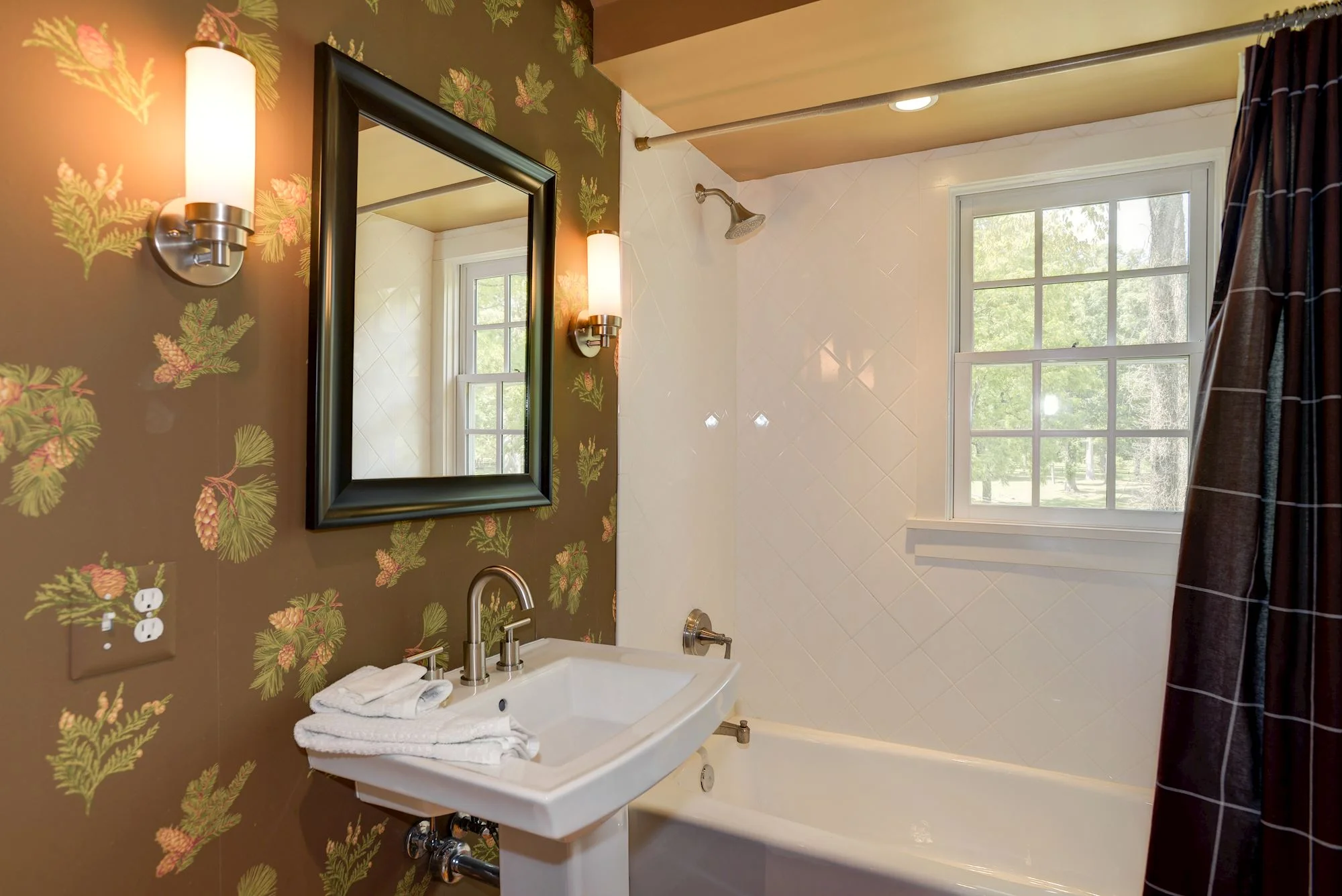 En Suite Bathroom