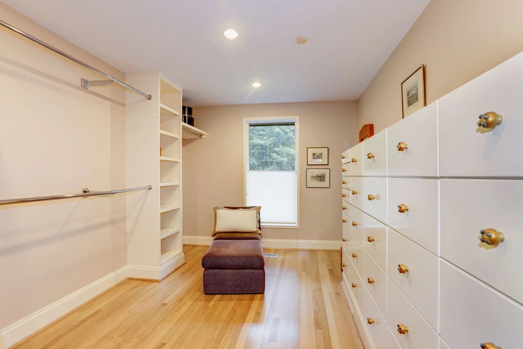 Master Dressing Room I