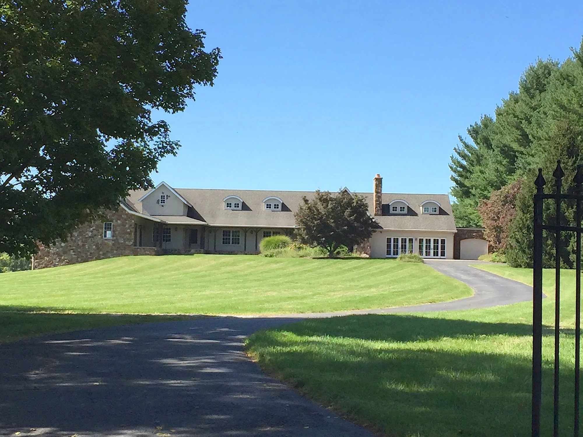 The Snickersville Turnpike Estate