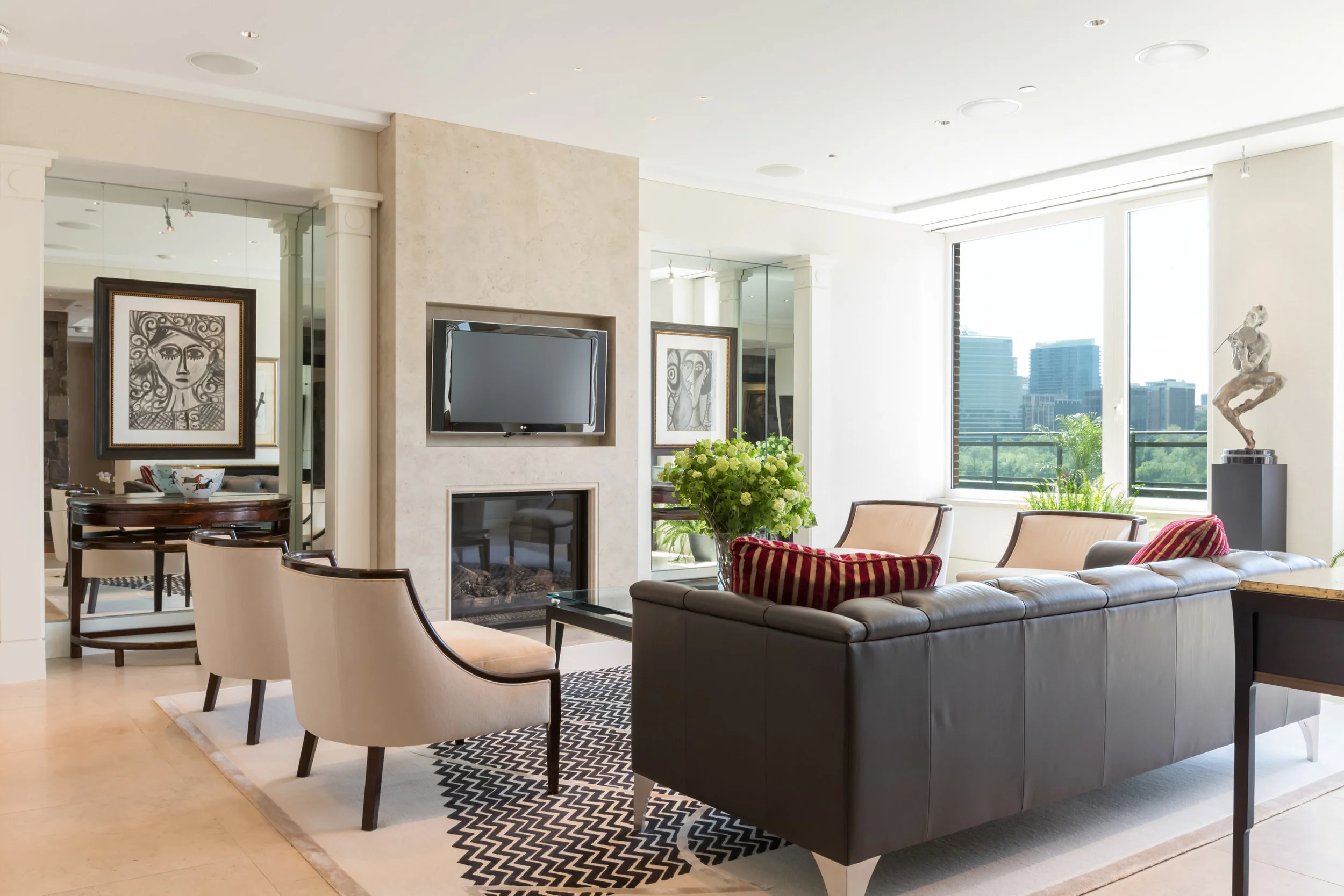Residences at the Ritz Carlton, Georgetown