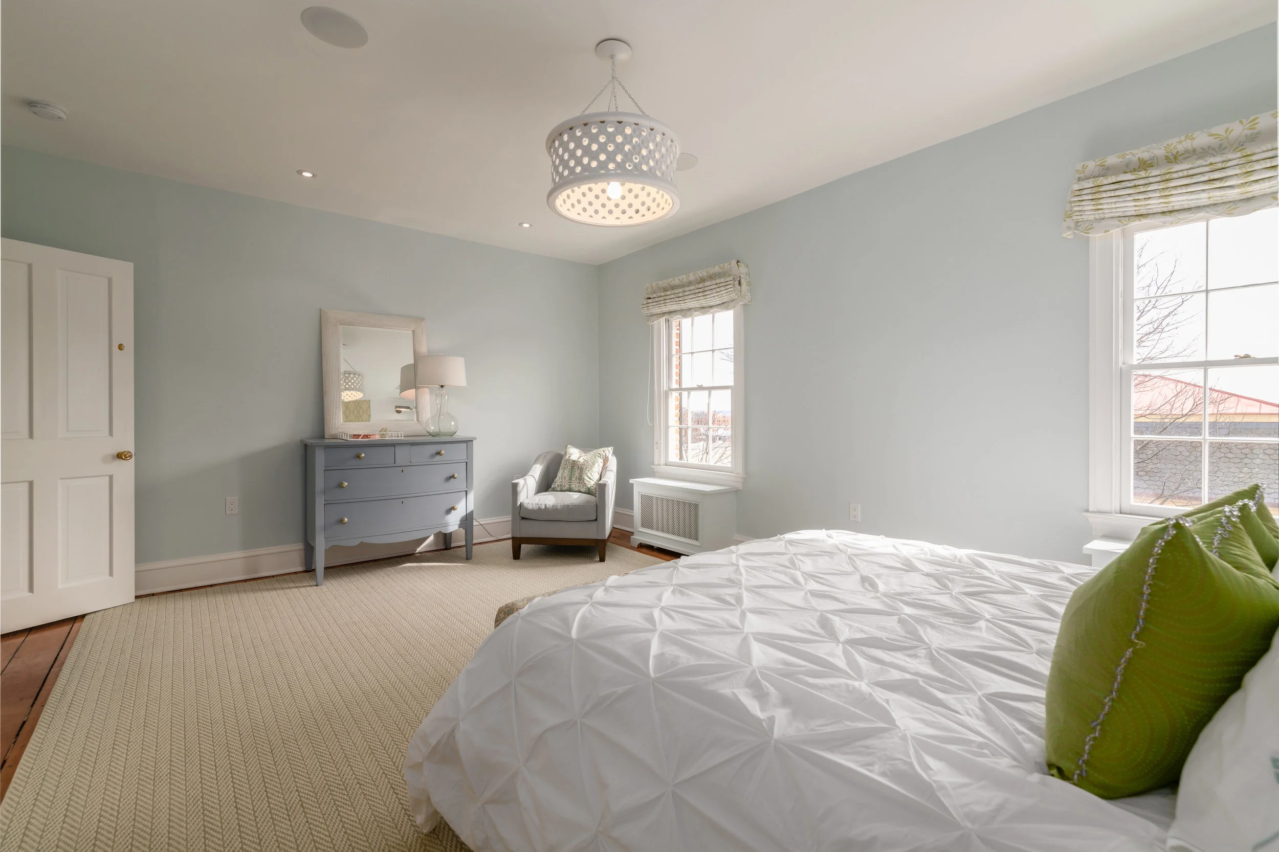 Bedroom Three Features Washington Monument Views