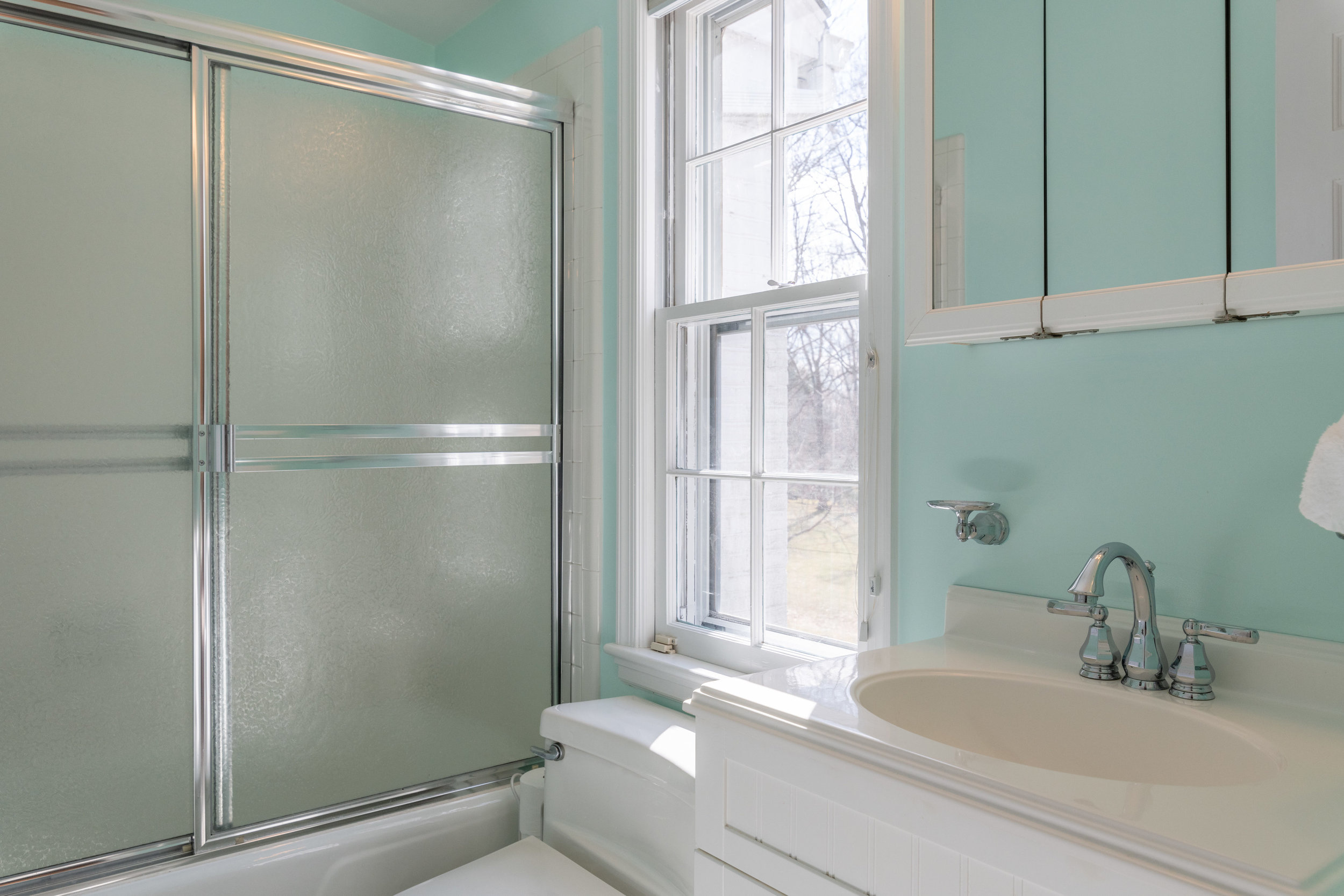 Bedroom Six En Suite Bathroom
