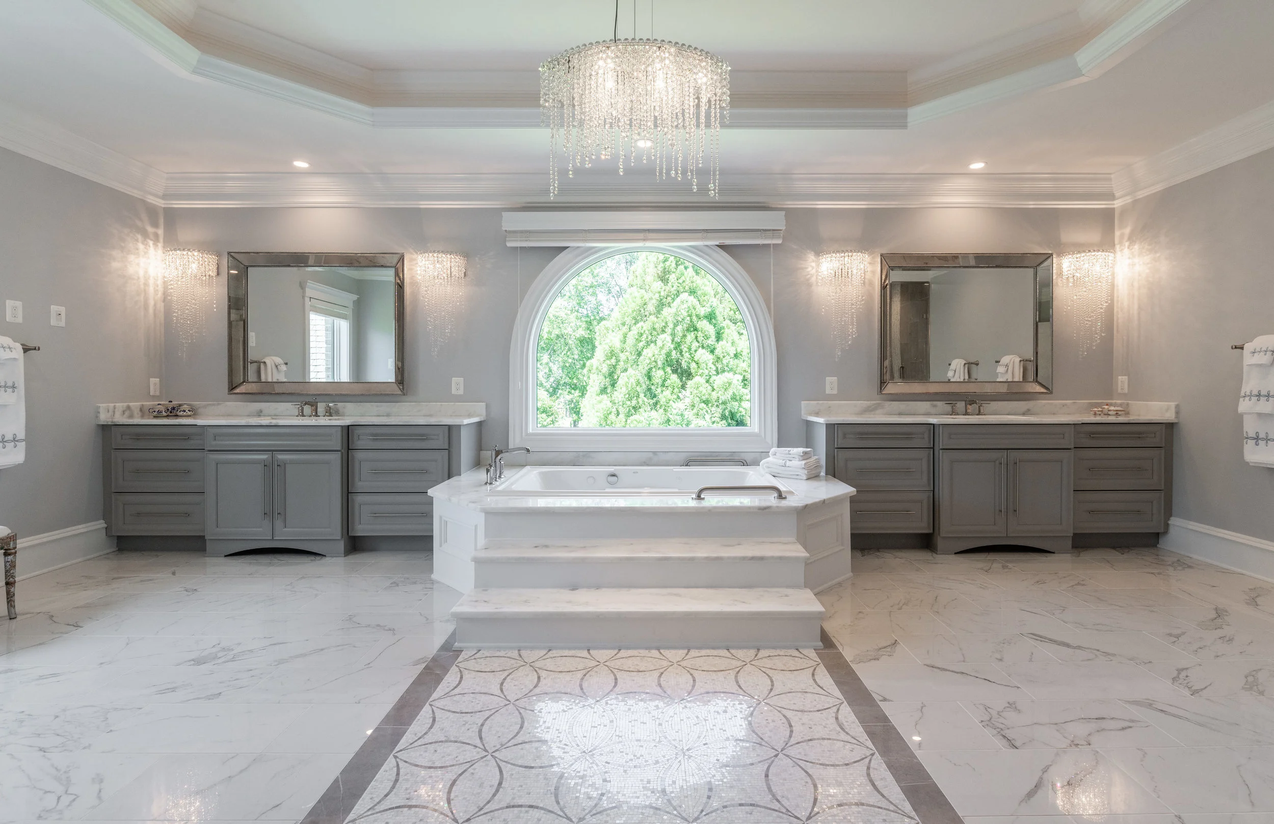 Luxurious Master Bathroom