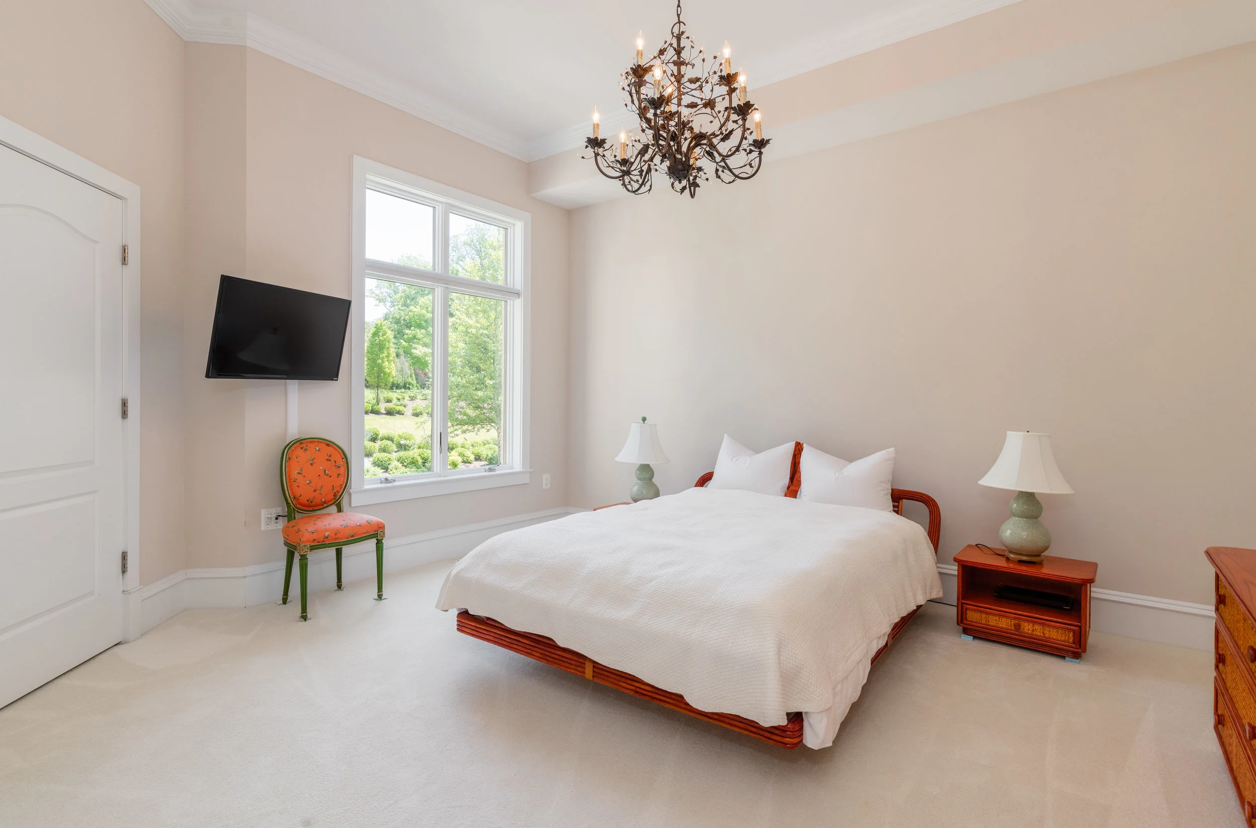 Main Level Guest Suite