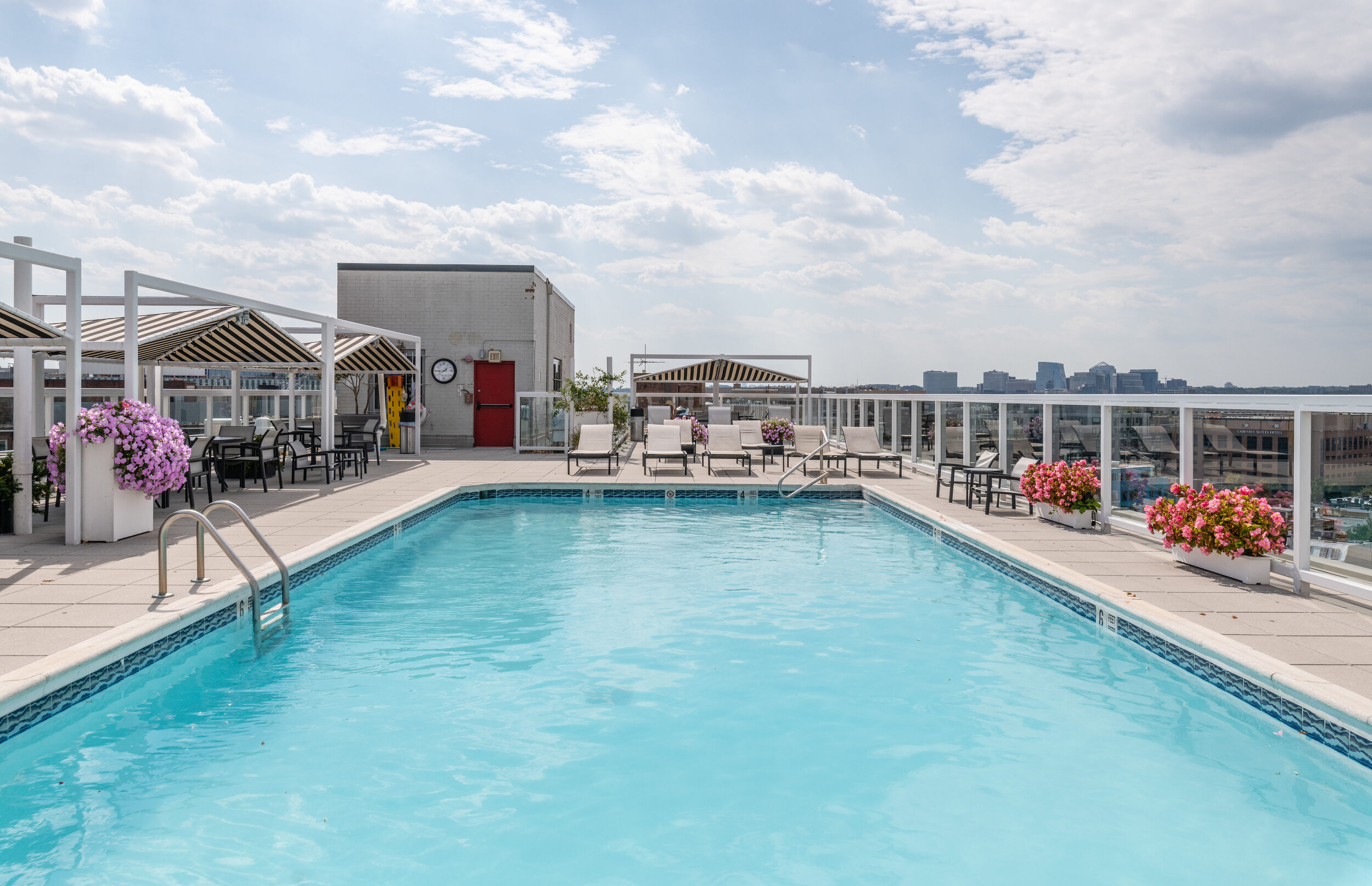 Spectacular Rooftop Terrace with Heated Swimming Pool