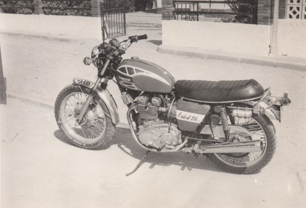 MOTO_03.jpg