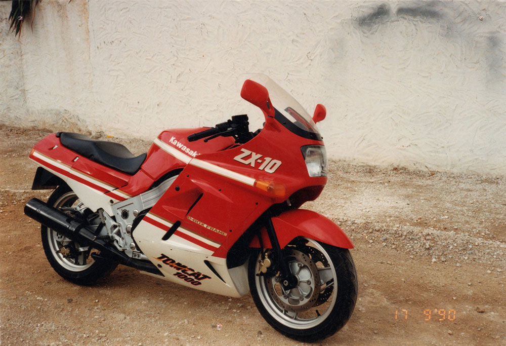 MOTO_KAWASAKI_ZX10.jpg