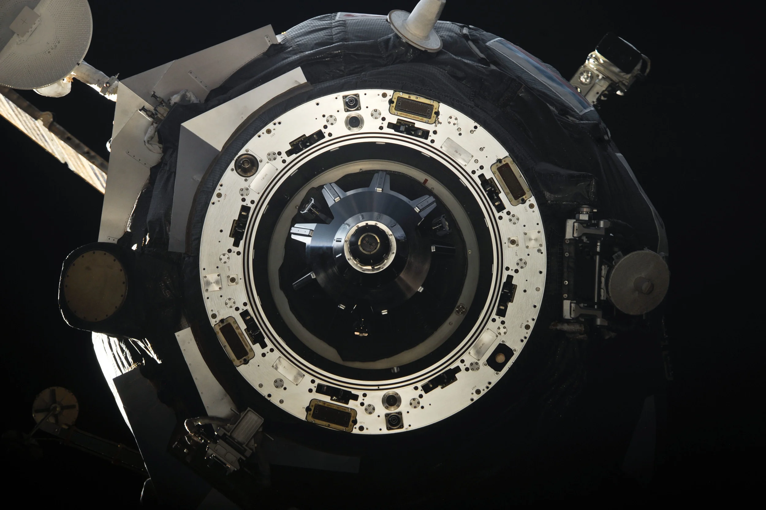 Soyuz • Progress 64P