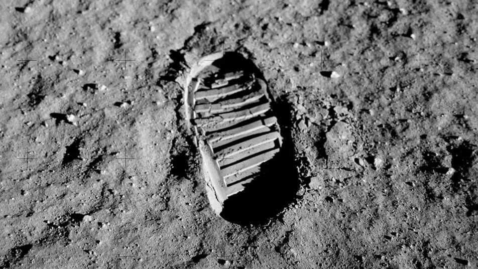 Can NASA land astronauts on the Moon by 2024?