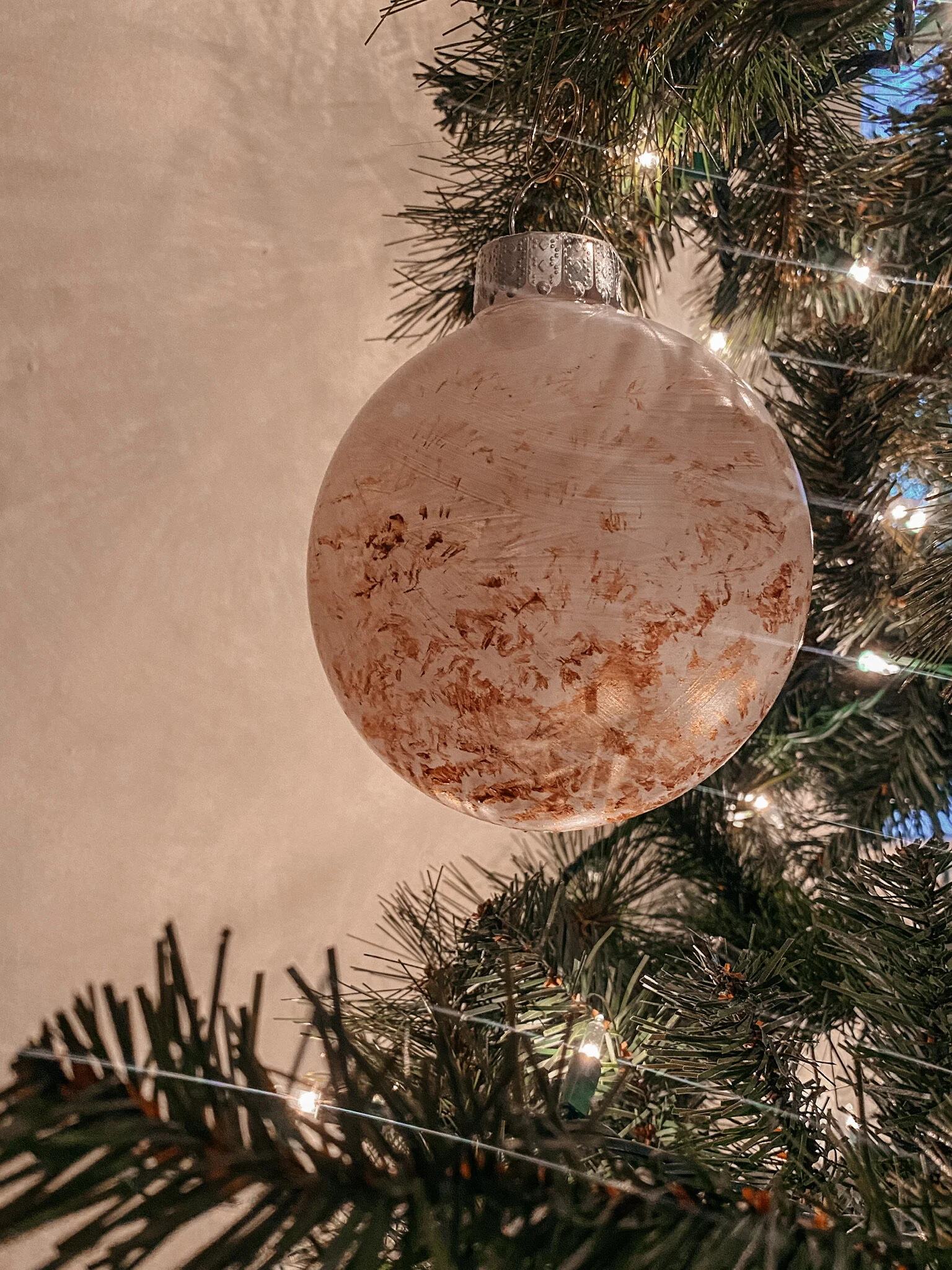 Single Ornament - Gold