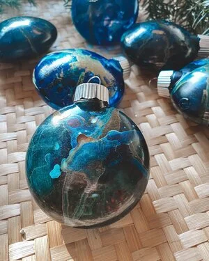 Set (6) Galaxy Ornaments