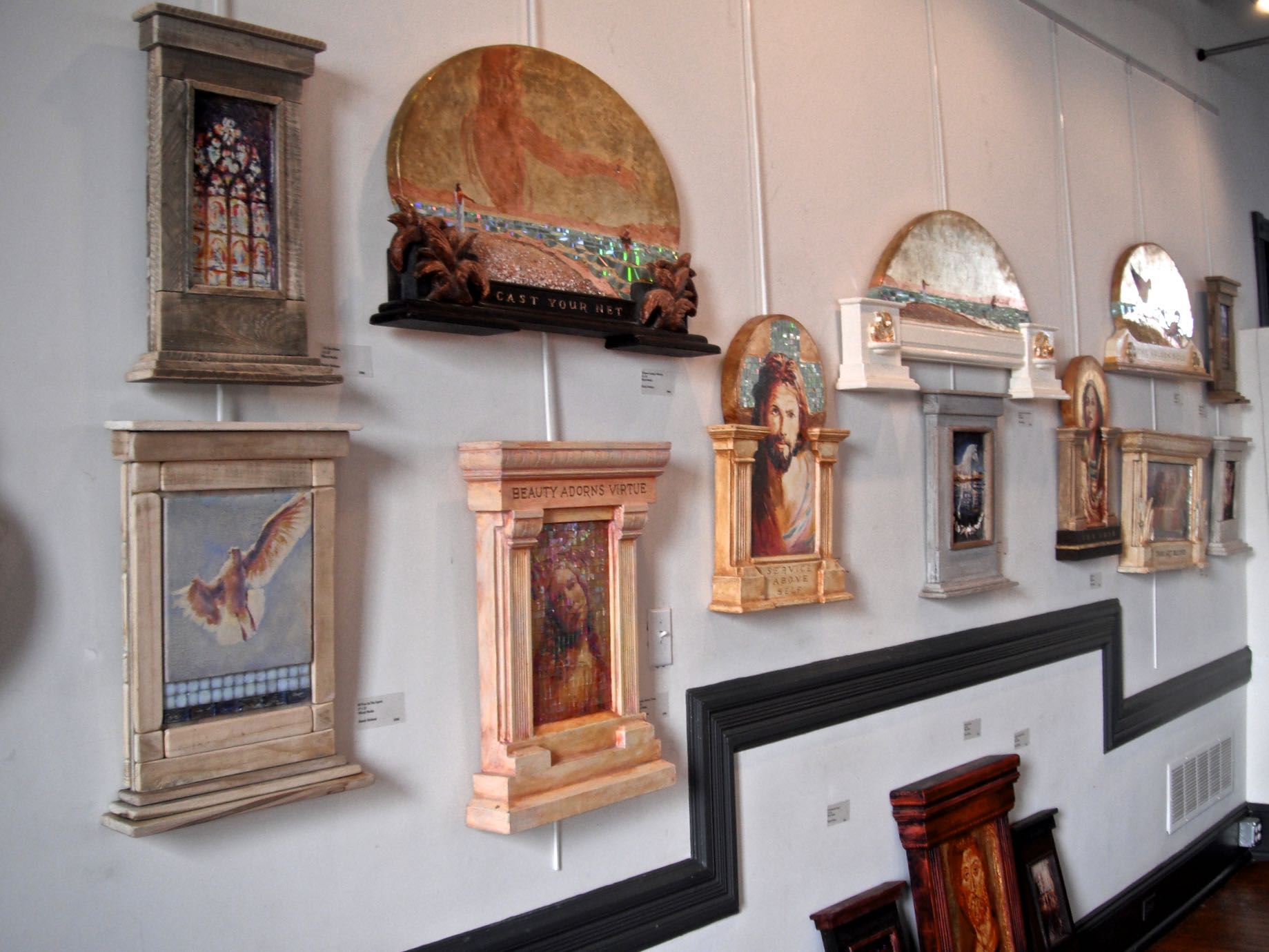 ICONS ON DISPLAY