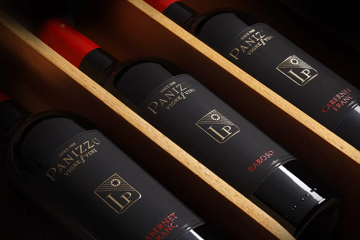 Particolare etichetta rossi cassetta.jpg