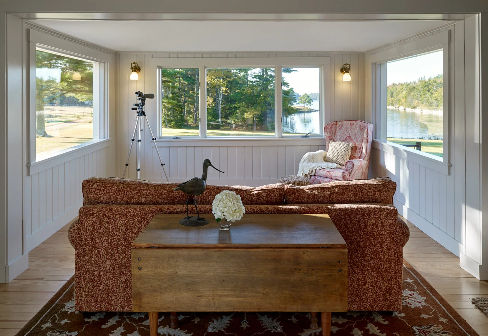NEW MEADOWS RETREAT Family/sun room