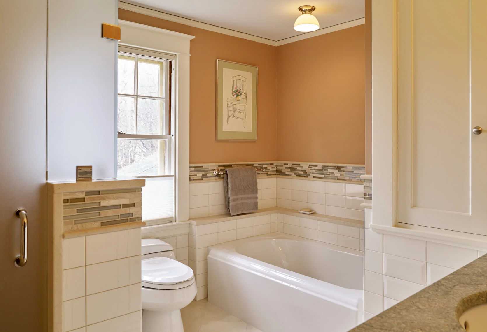 COLONIAL REVIVAL Guest