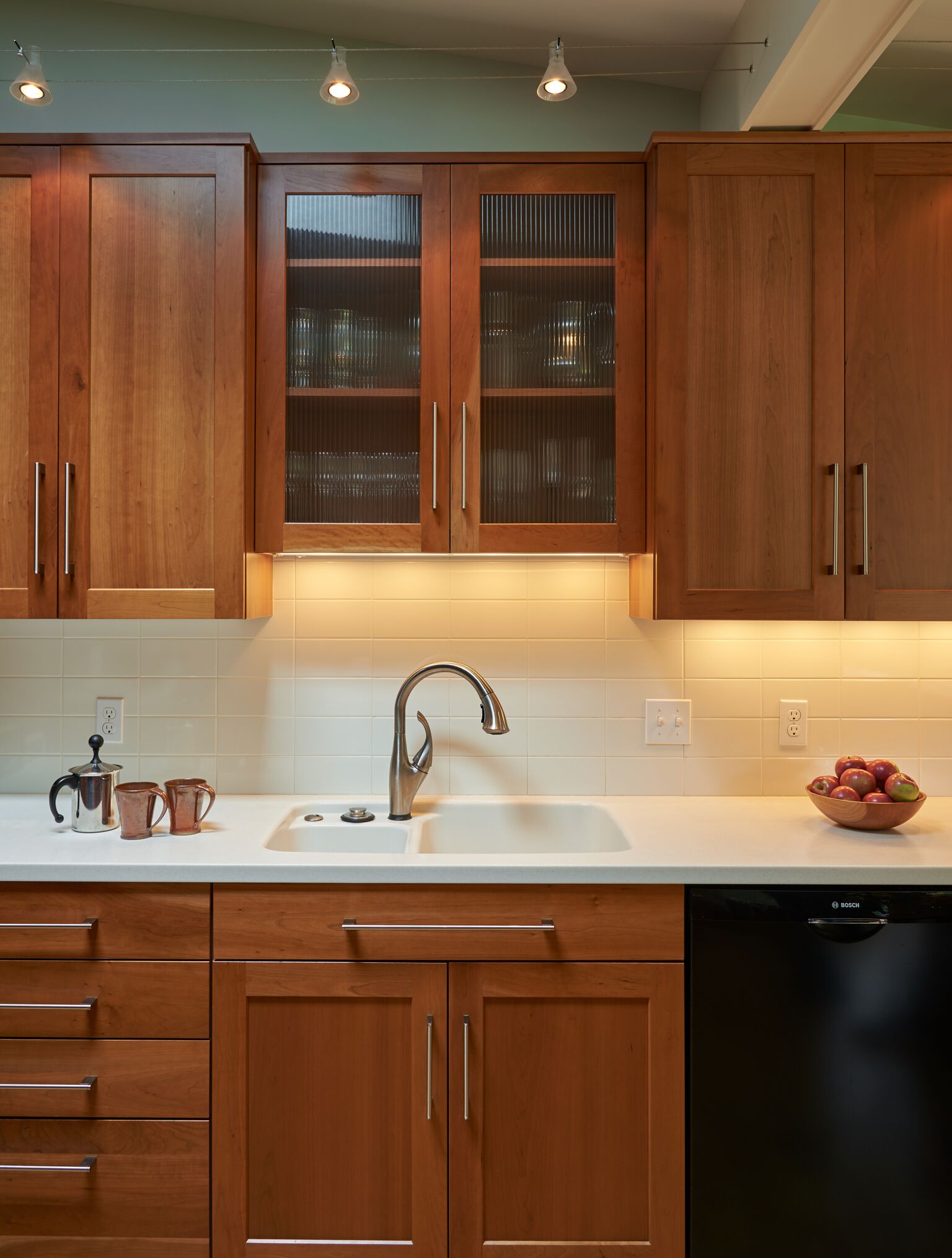 MID-CENTURY MODERN