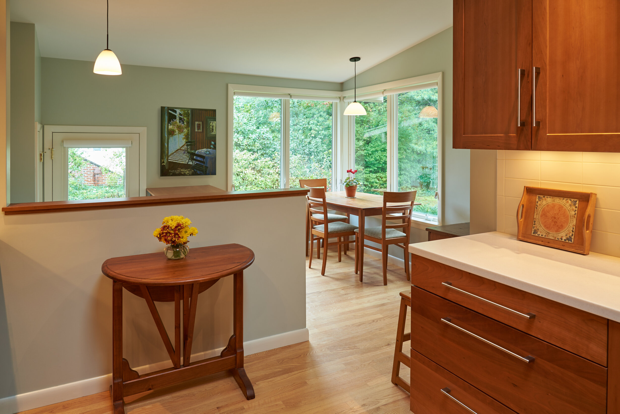  MID-CENTURY MODERN  Breakfast area from kitchen  