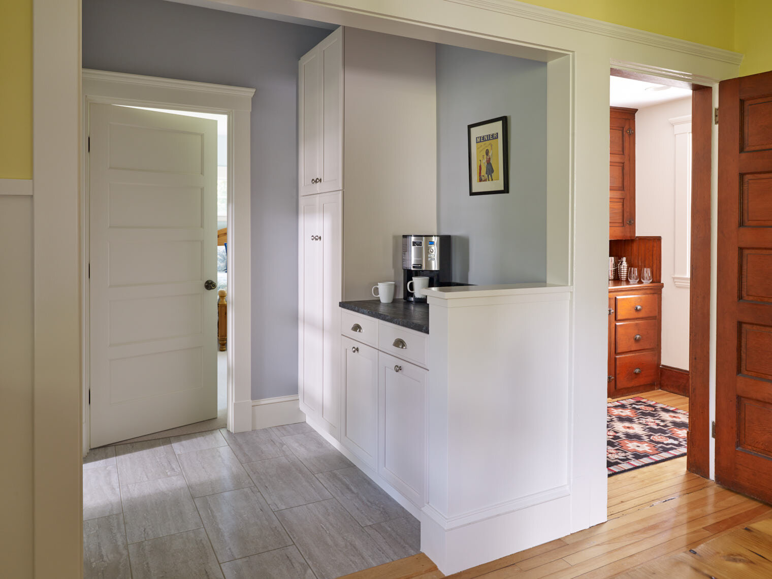  SHINGLE STYLE UPDATE  Pantry area next to the original butler’s pantry 