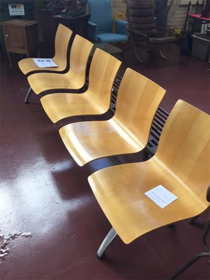 613flea-seating-sm.jpg