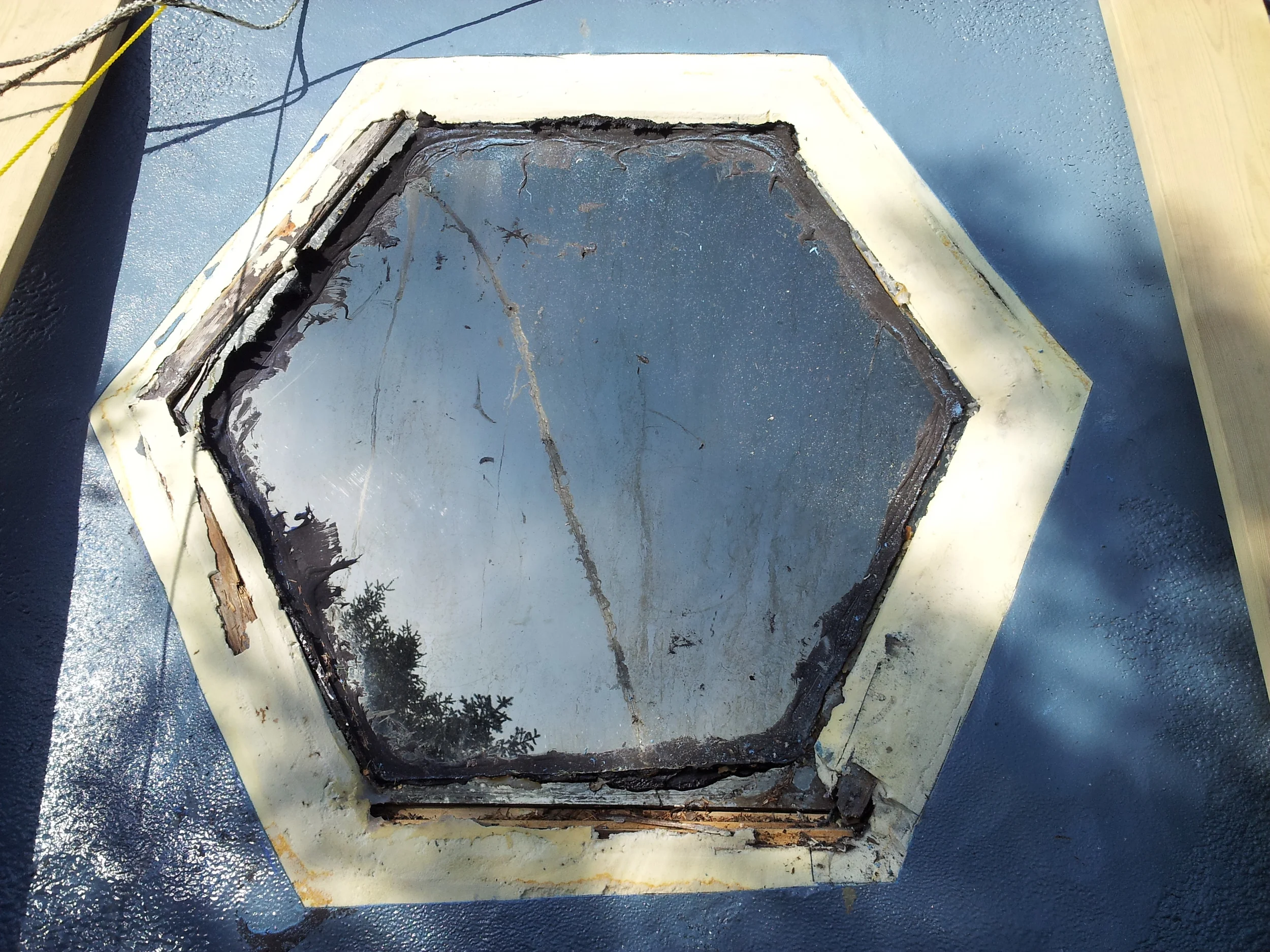  The exterior was removed and the window was found to be rotten.&nbsp; 