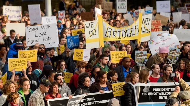 “Bridges not Walls” in a protest of the Pittsburgh Synagogue Massacre