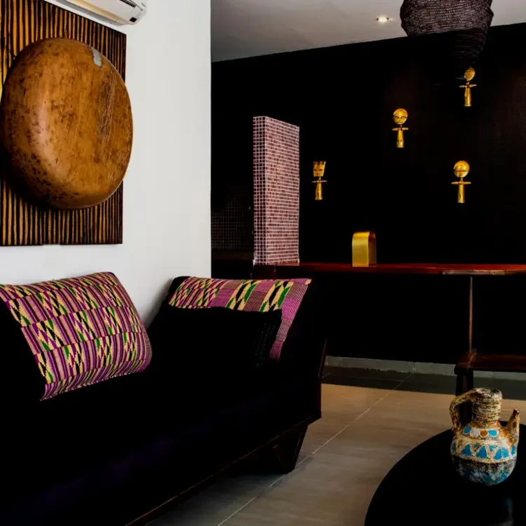 brand identity design female entrepreneur hospitality hotel particulier abidjan hotellerie.png.webp