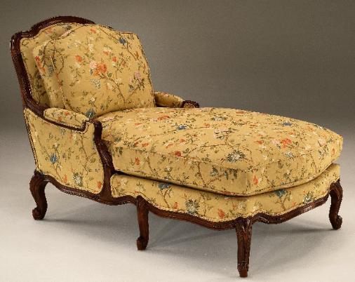 915 chaise