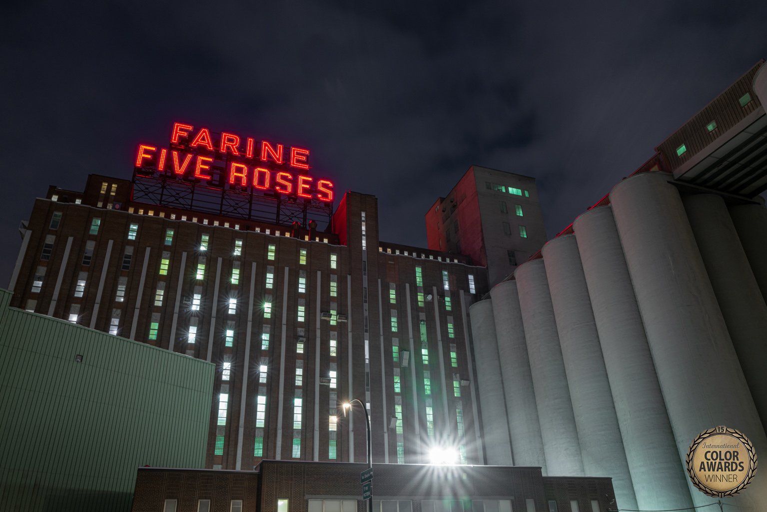 Five Roses Lights  (Portfolio  "Cityscapes") - 15th International Color Awards  (2022)  in Architecture category