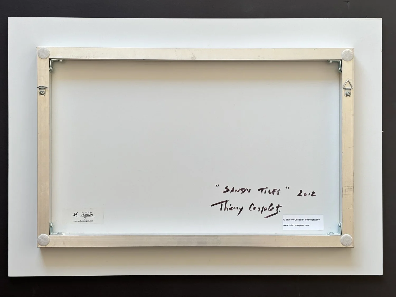 Back Mounting on Alu Panel - Dibond