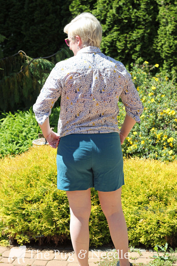 Sorry for the wrinkles, but I had been wearing these for quite a while before we took the photos.
