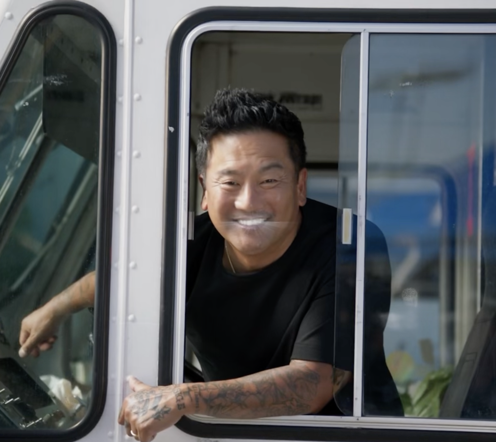 smart-and-final-roy-choi-commercial-still.png