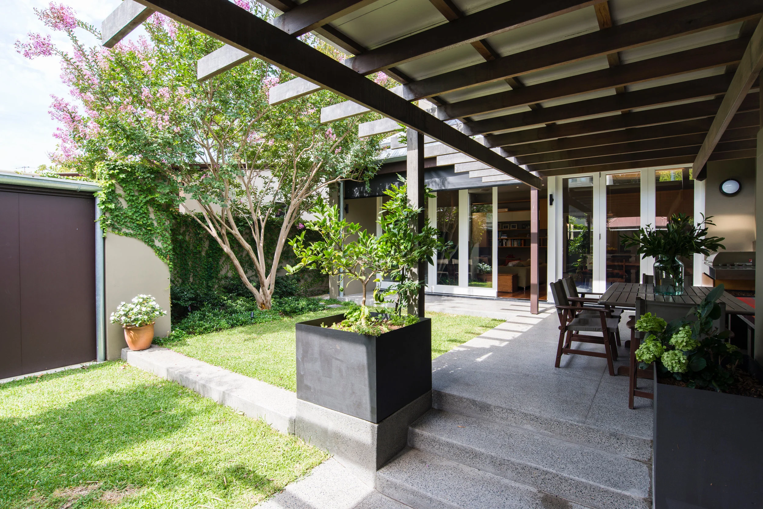 INNER CITY HOUSE — David Luckie Design