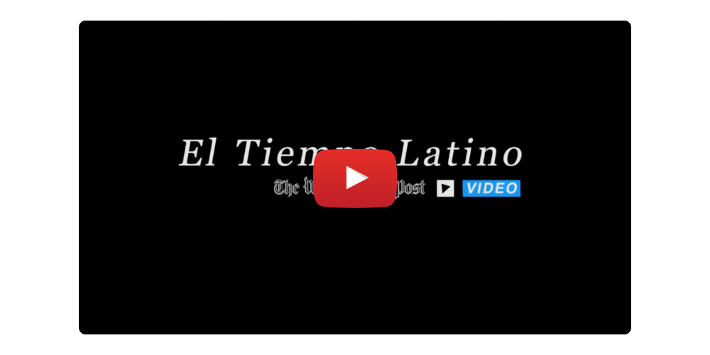 Miguel Guilarte de El Tiempo Latino conversa con el Dr. Derrick Gay sobre las ventajas de ser bilingües y biculturales y el acceso de los latinos a la educación.