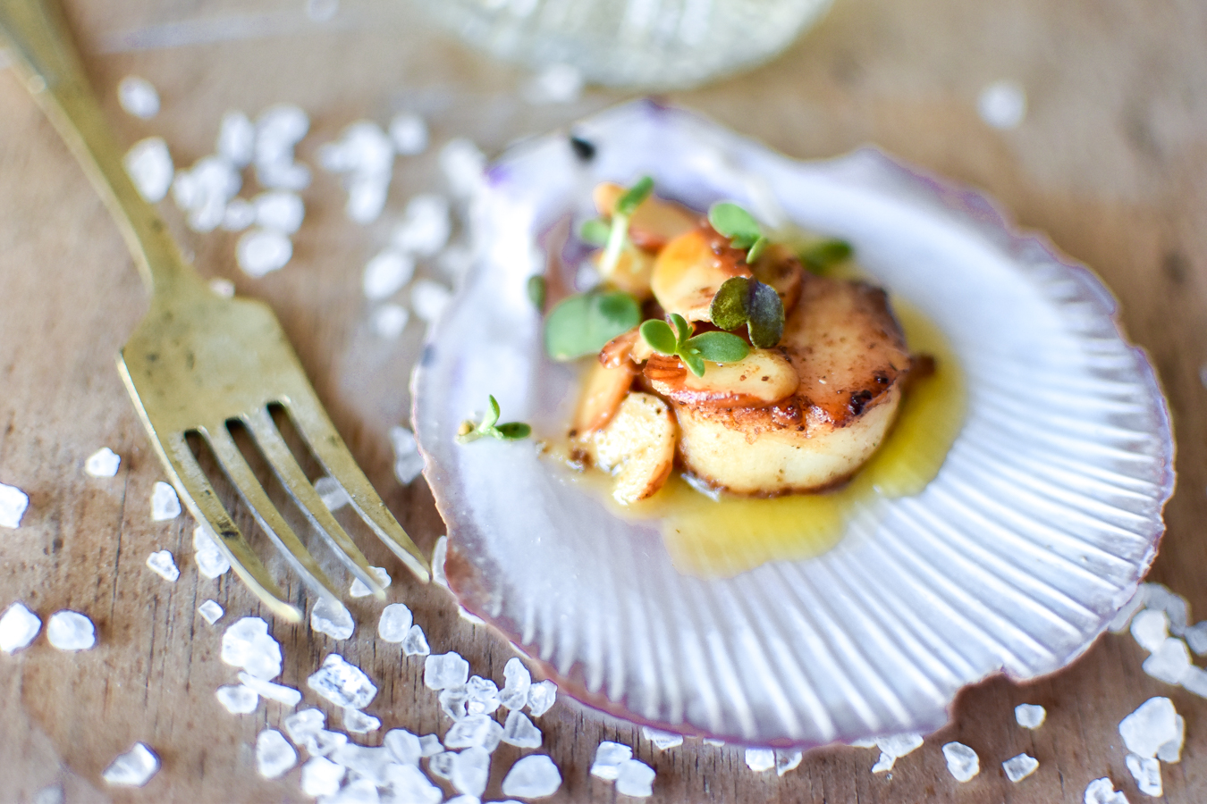 SCALLOPS WITH ALMOND BEURRE NOISETTE