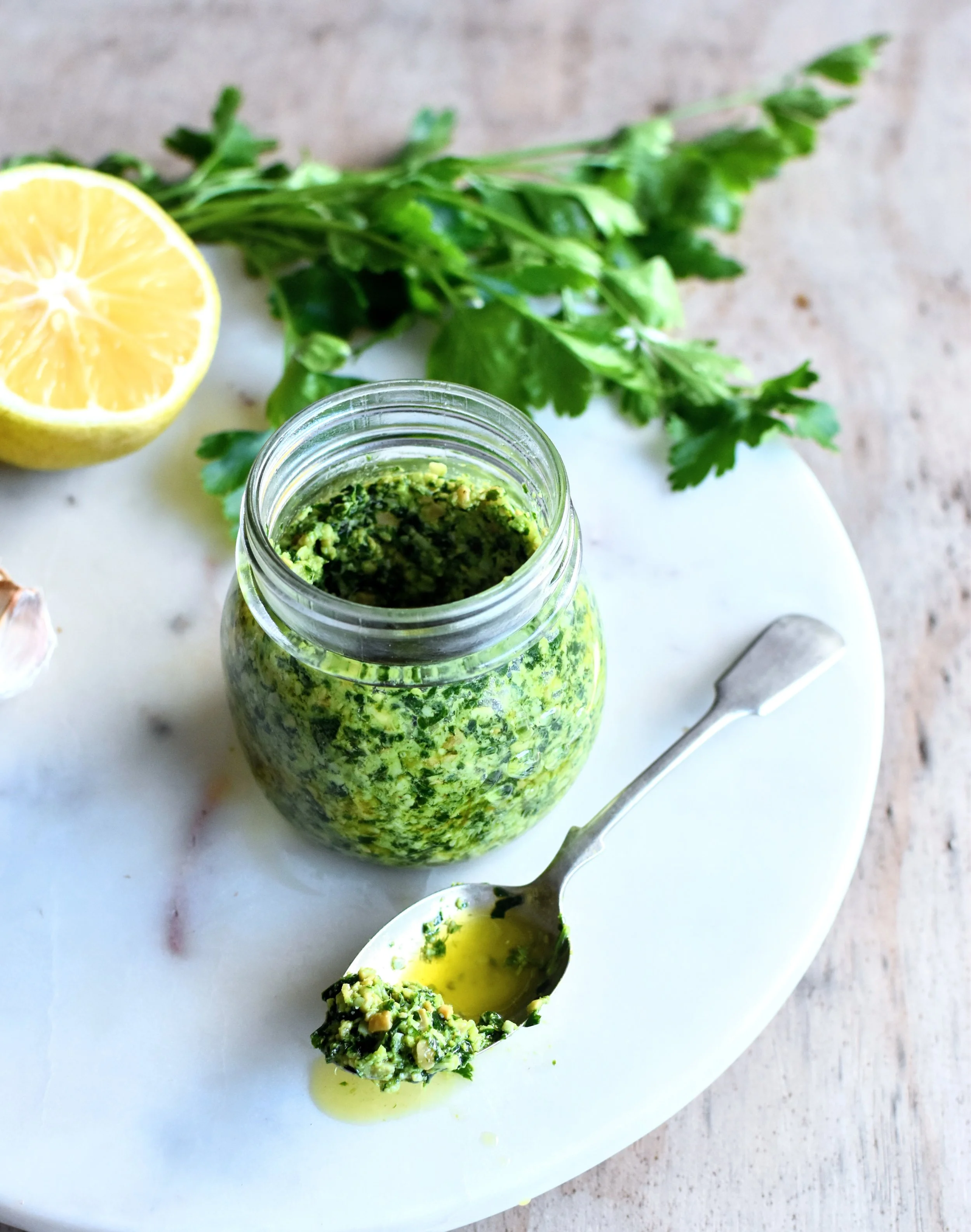 PARLSEY + CASHEW PESTO