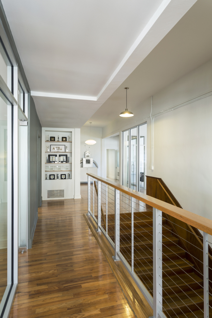 lobby-interior-toward-alley.jpg