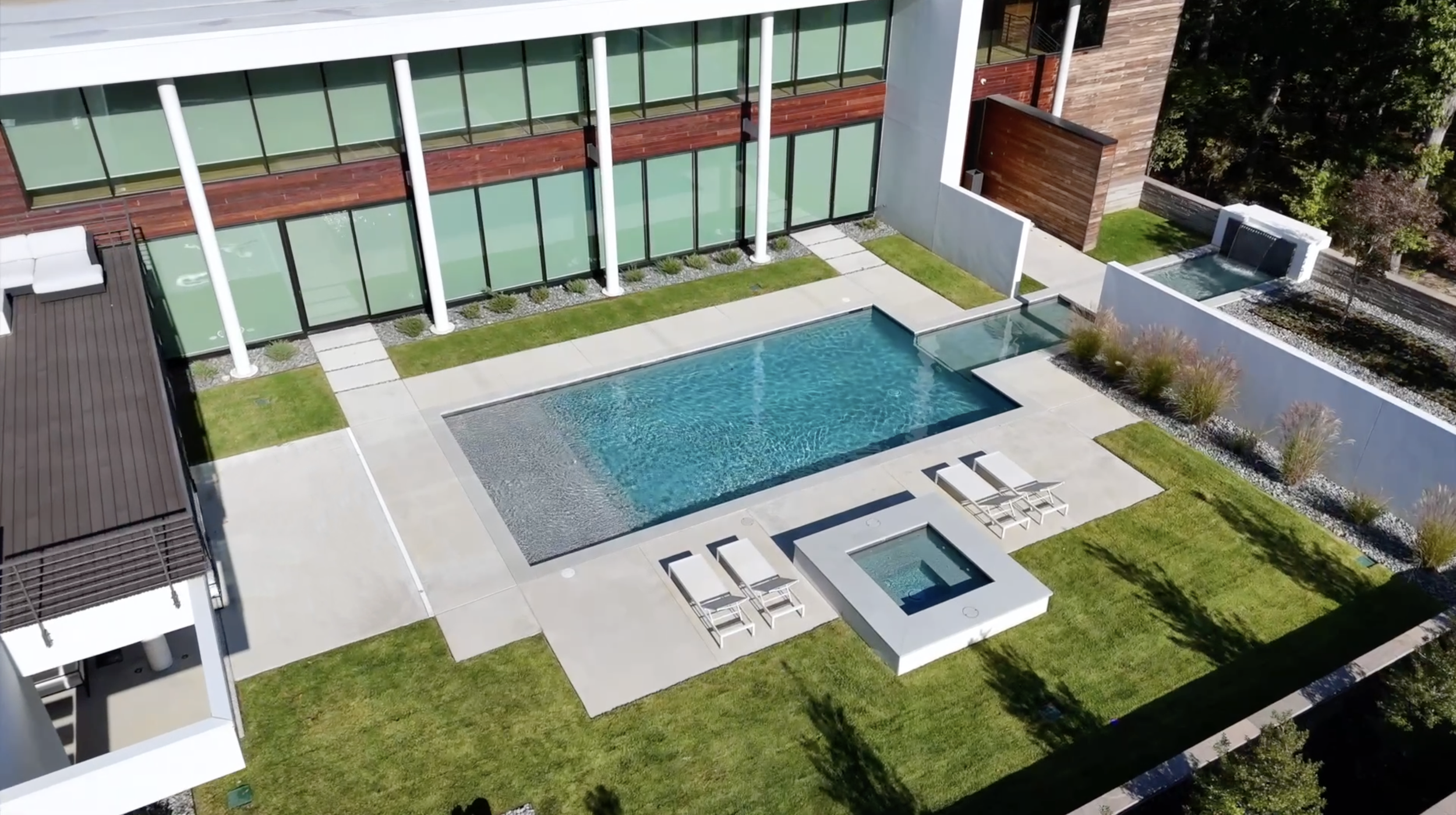 Paladino Overhead.png