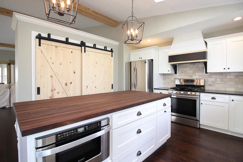Kitchen5.jpg