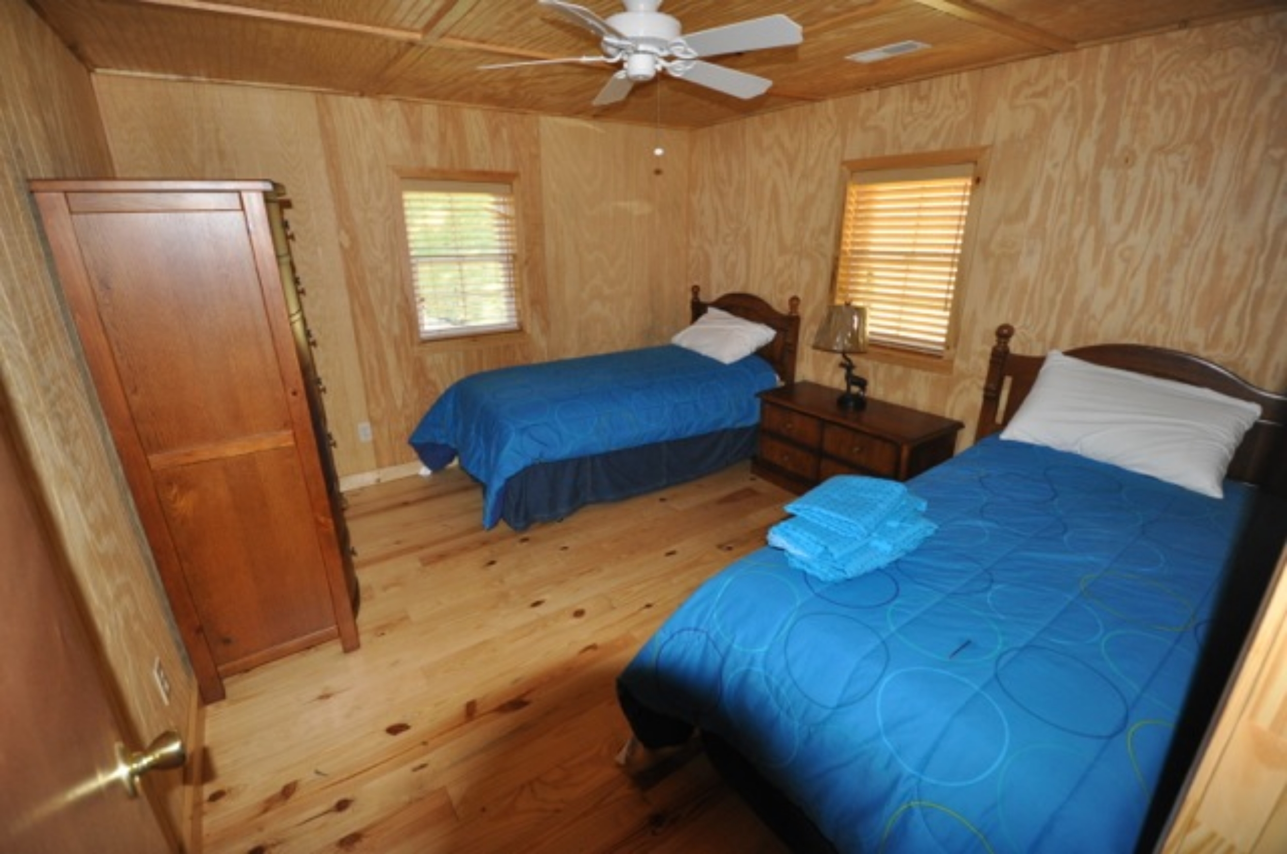 Rivers Edge — Hot Springs Riverfront Cabin Rentals