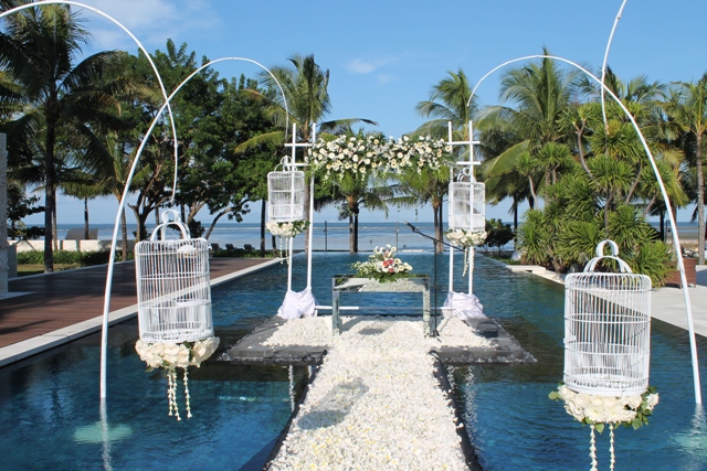 water wedding (Pool).JPG