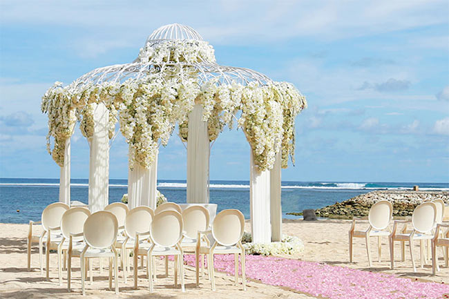 650_beach-wedding-at-mulia-bali2.jpg