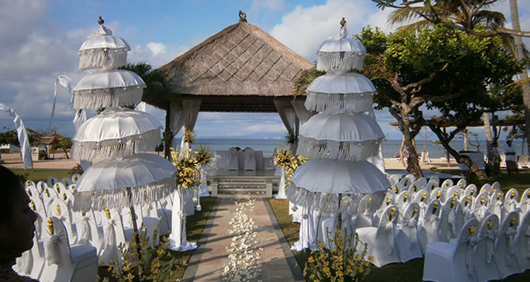 Nusa-dua-beach-wedding.jpg