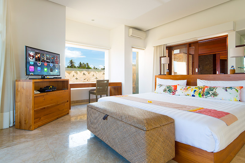 villa-bayu-gita-beachfront-downstairs-front-bedroom-2.jpg